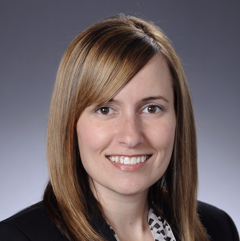 Dr. Lauren Wallner headshot