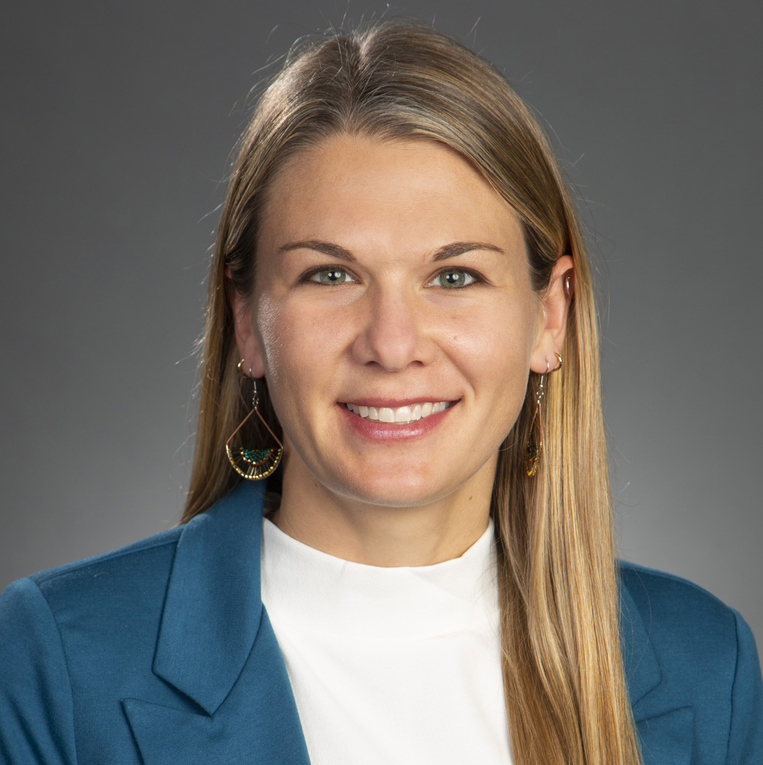 Dr. Katia Bruxvoort headshot
