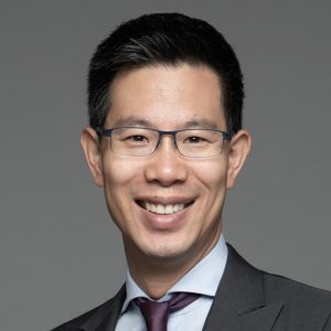 Dr. Dennis Hwang headshot